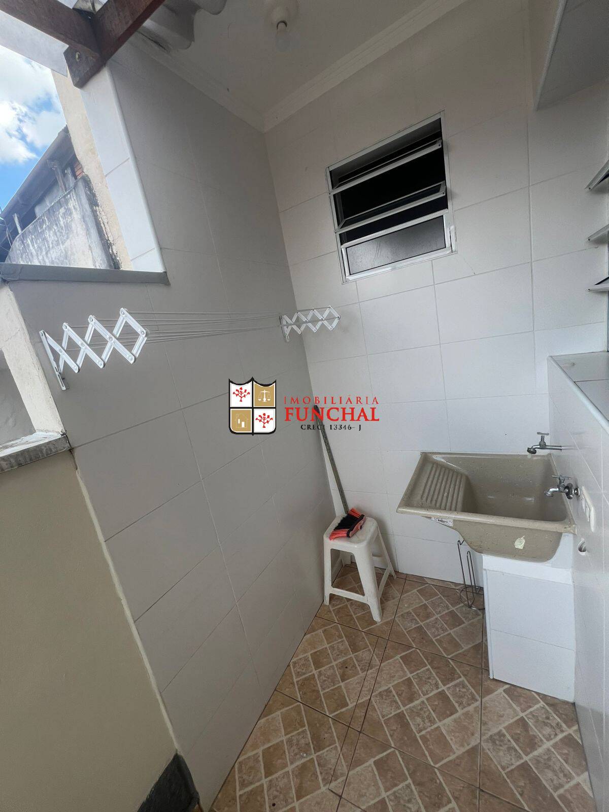 Casa para alugar com 1 quarto, 40m² - Foto 3