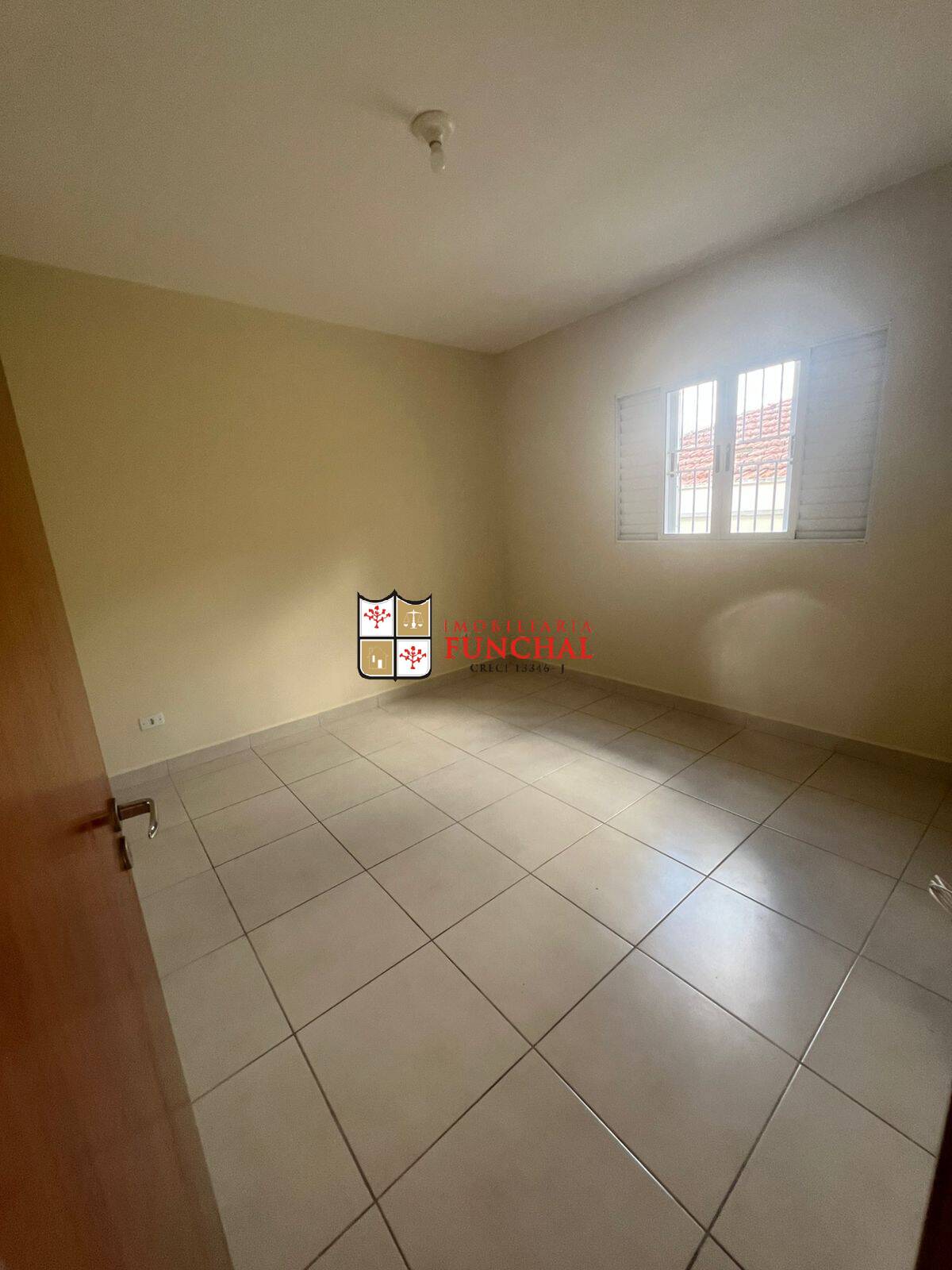 Casa para alugar com 1 quarto, 40m² - Foto 8