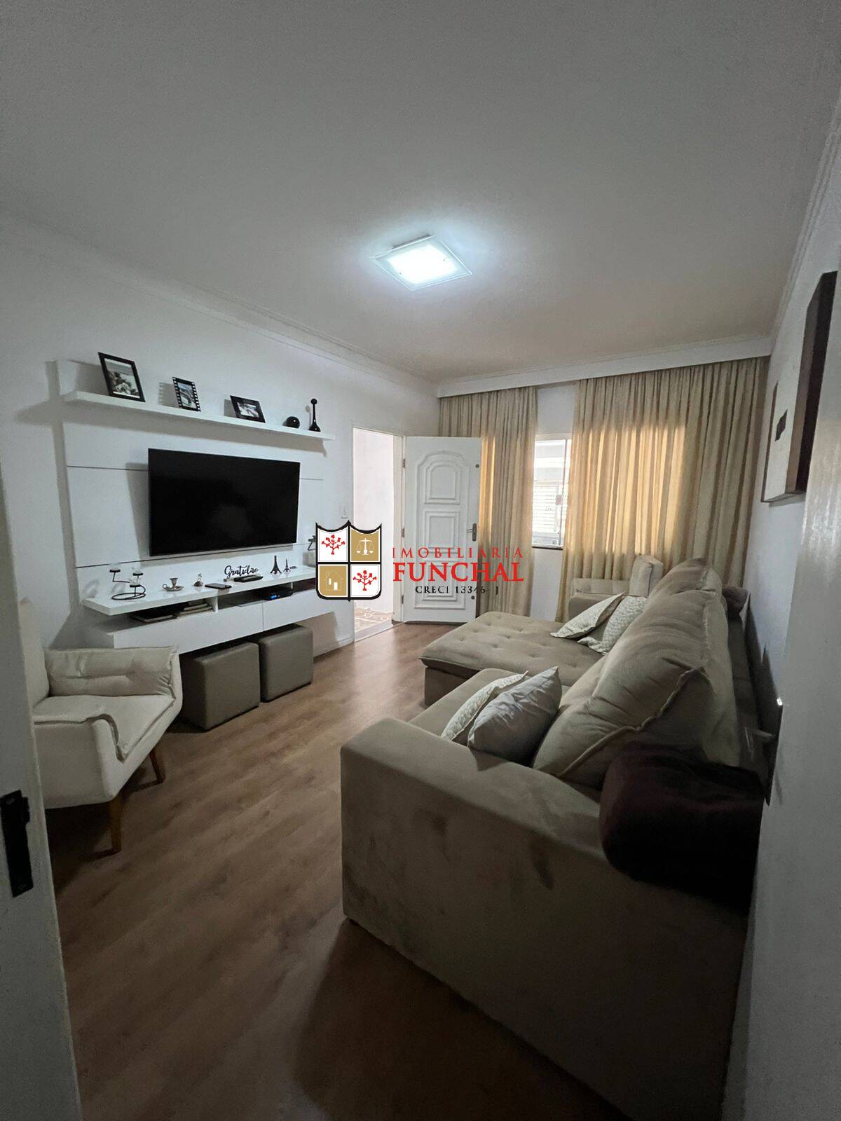 Casa, 4 quartos, 219 m² - Foto 3