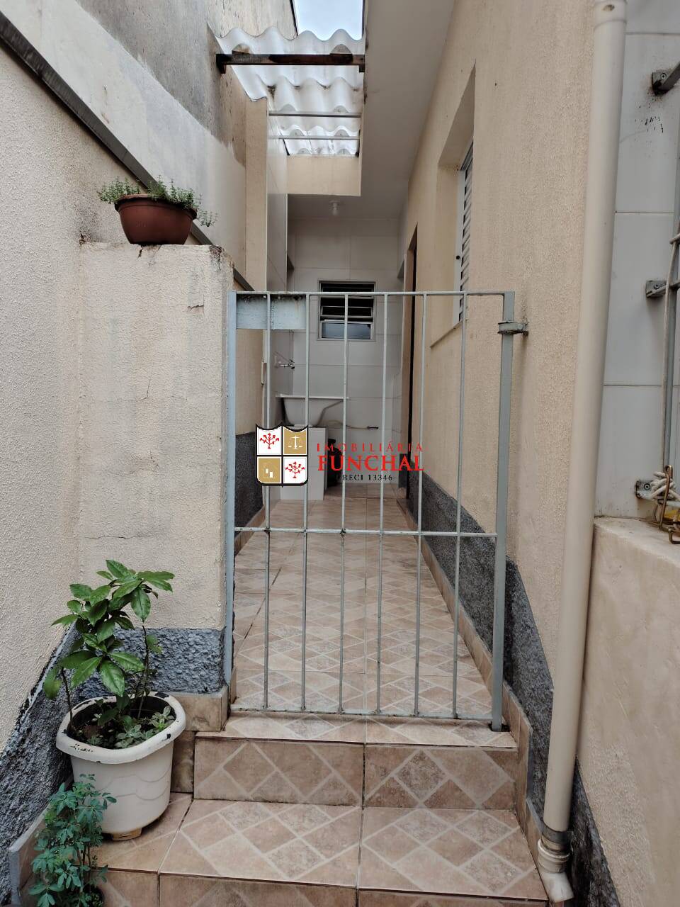 Casa para alugar com 1 quarto, 40m² - Foto 2
