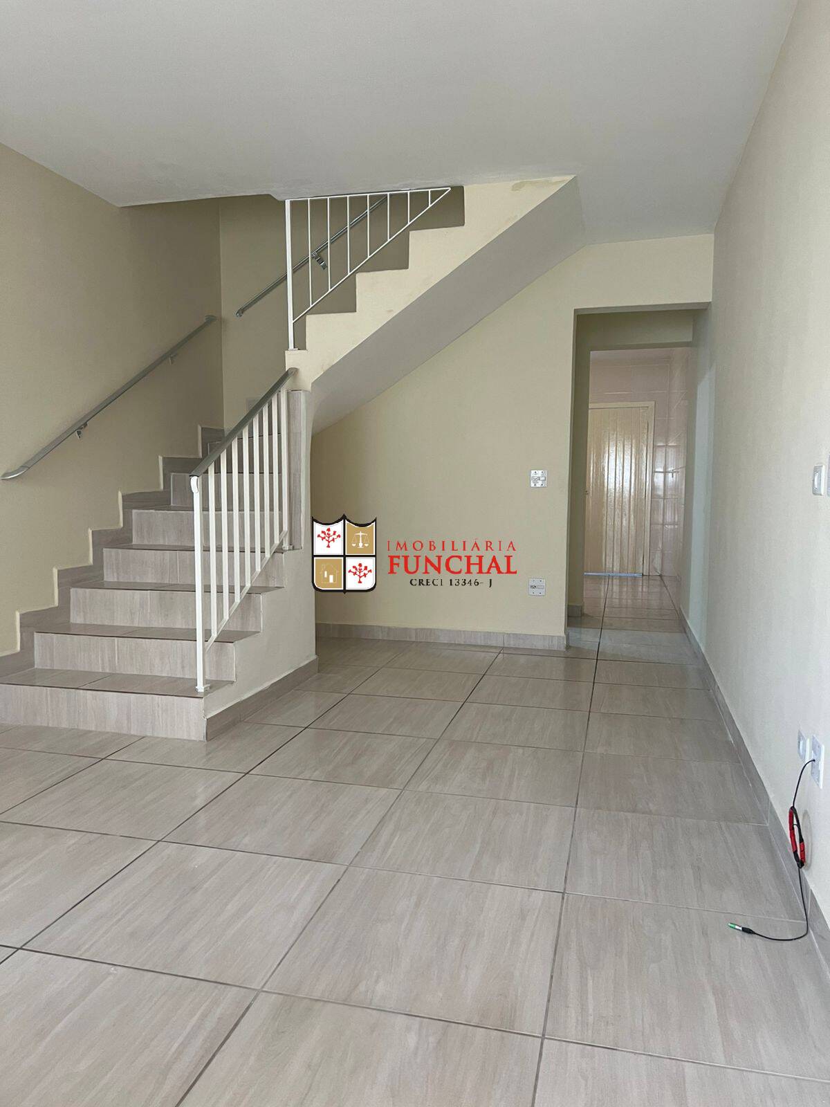 Casa para alugar com 2 quartos, 70m² - Foto 1