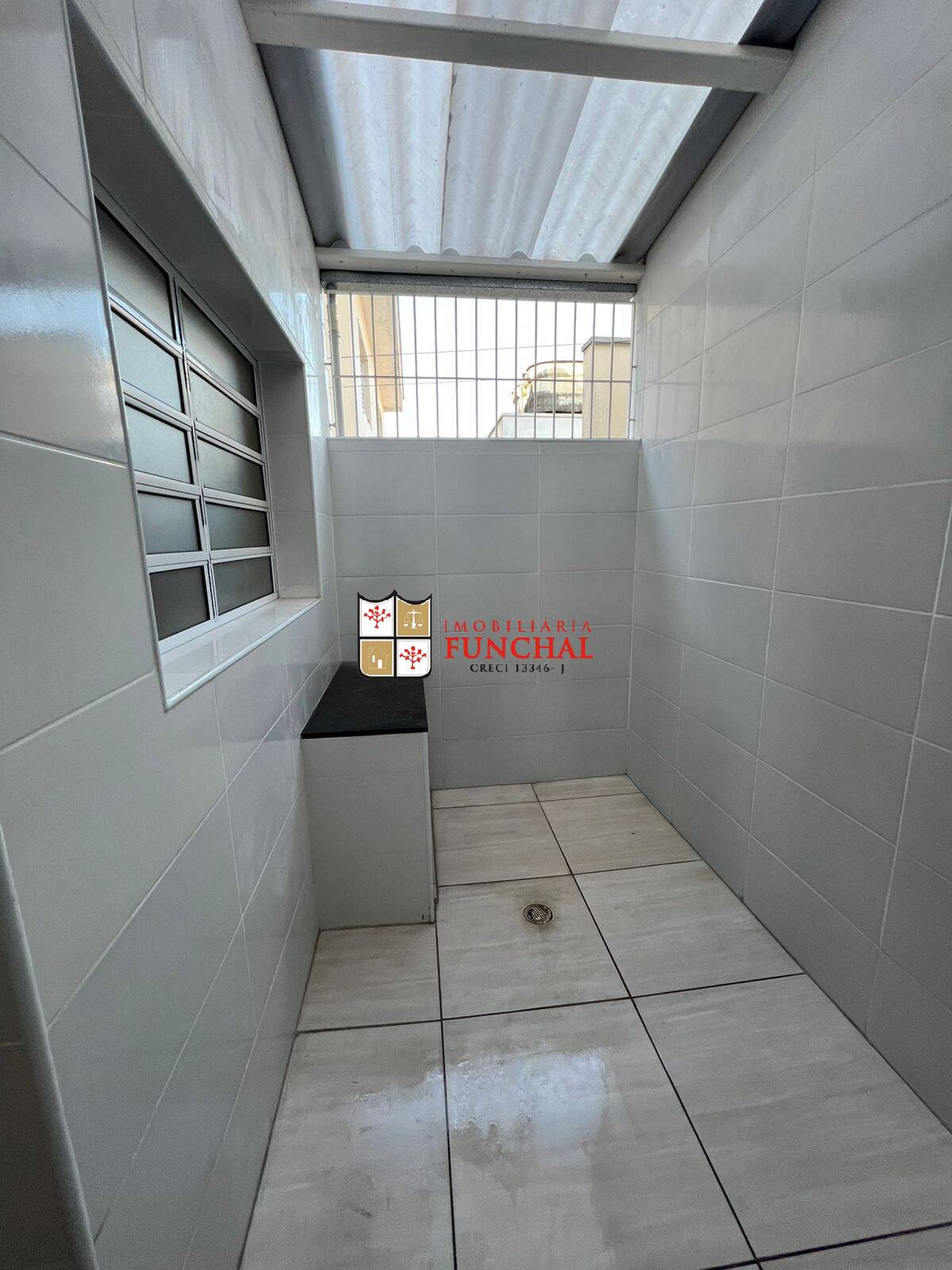 Casa para alugar com 2 quartos, 70m² - Foto 5