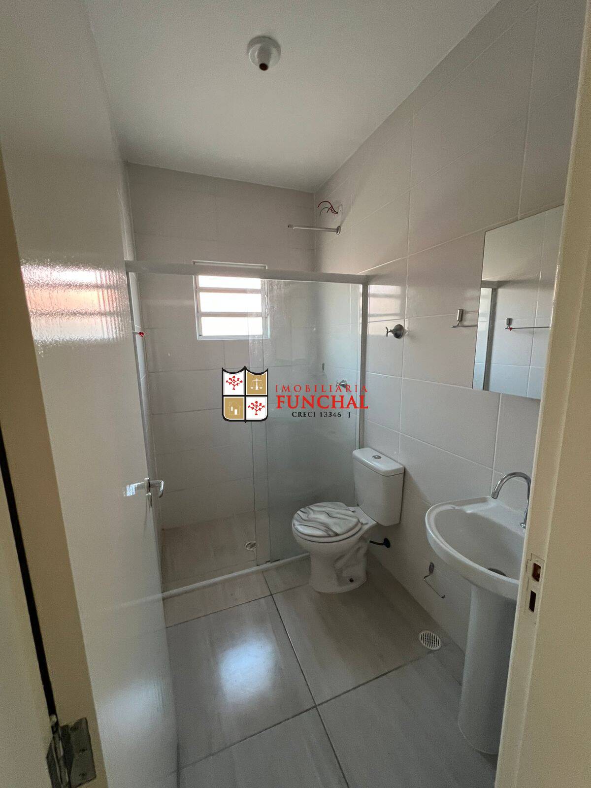 Casa para alugar com 2 quartos, 70m² - Foto 3