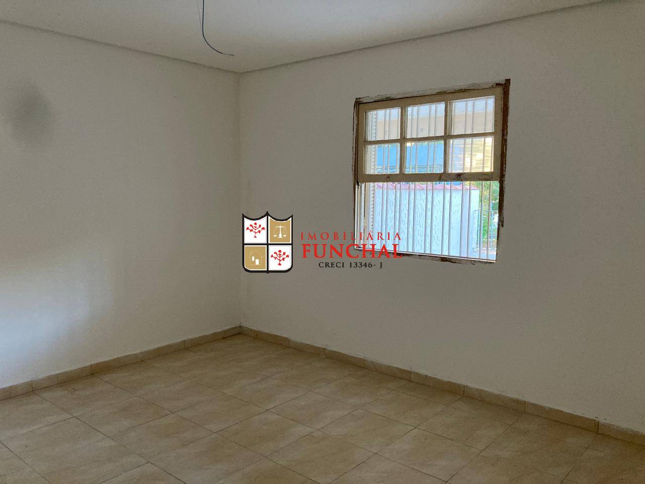 Casa para alugar com 2 quartos, 16m² - Foto 8