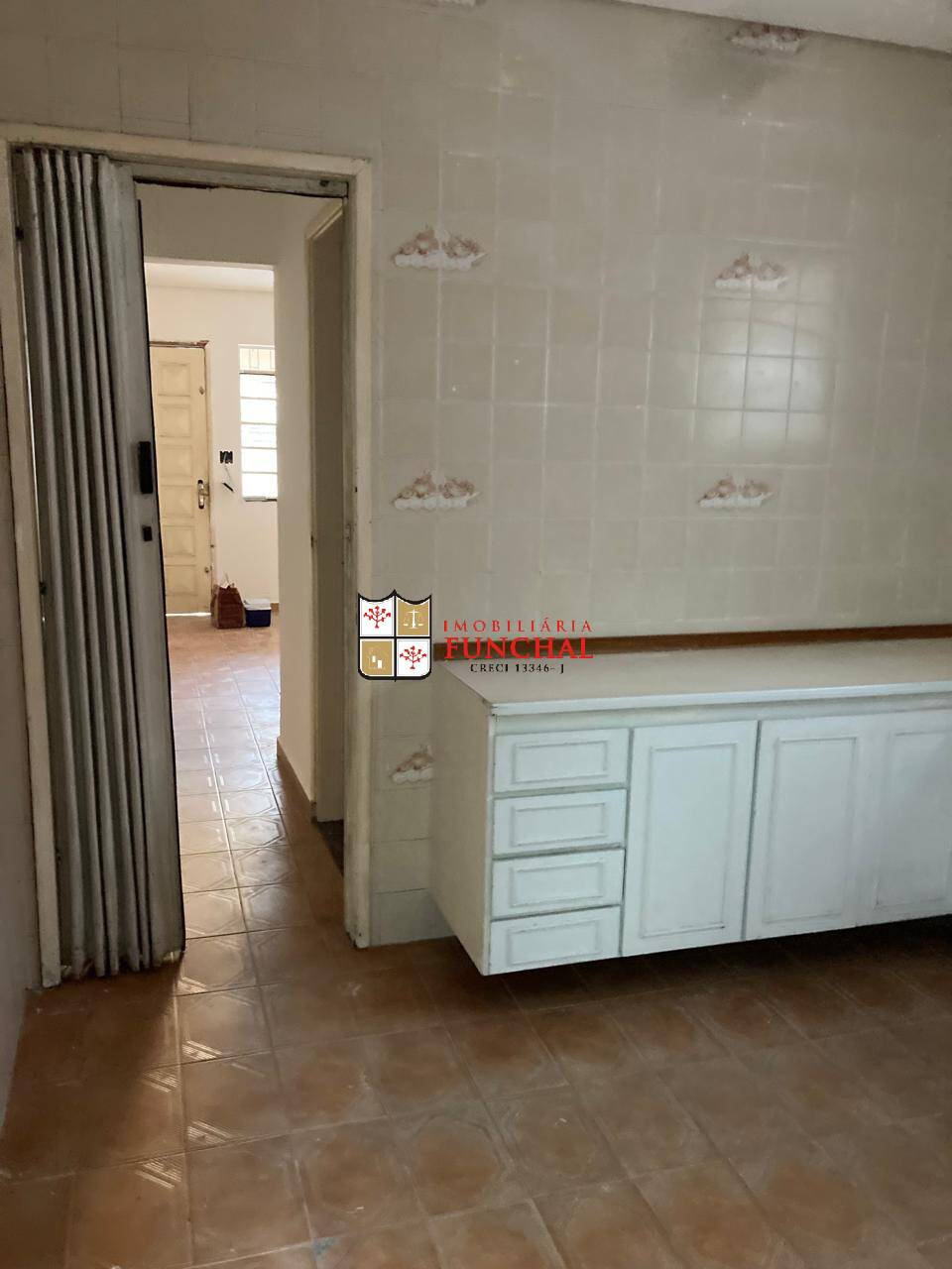 Casa para alugar com 2 quartos, 16m² - Foto 9
