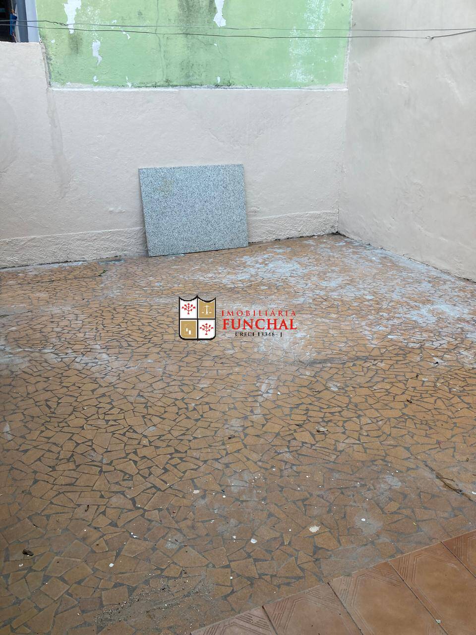 Casa para alugar com 2 quartos, 16m² - Foto 17