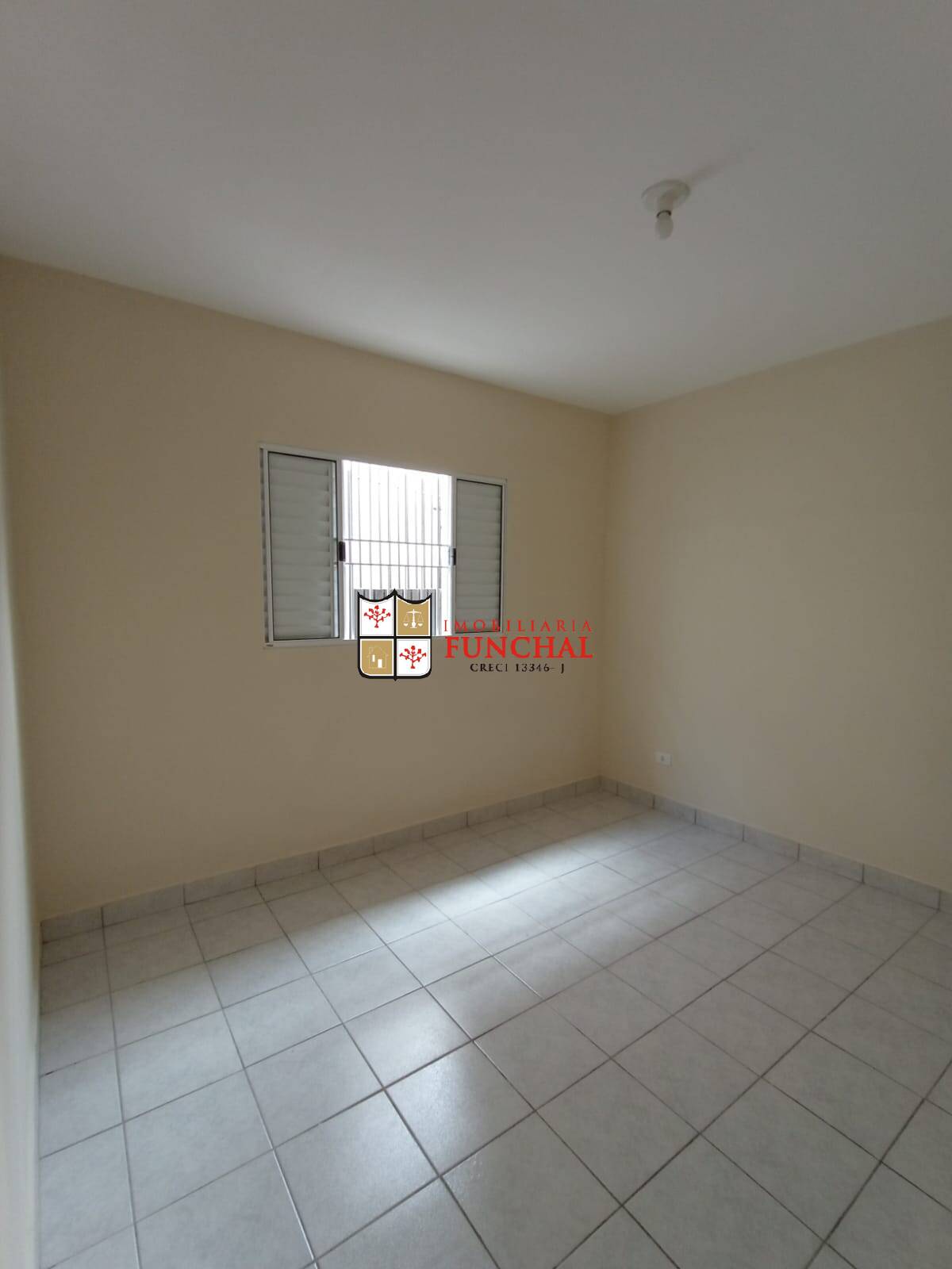 Casa para alugar com 1 quarto, 50m² - Foto 7
