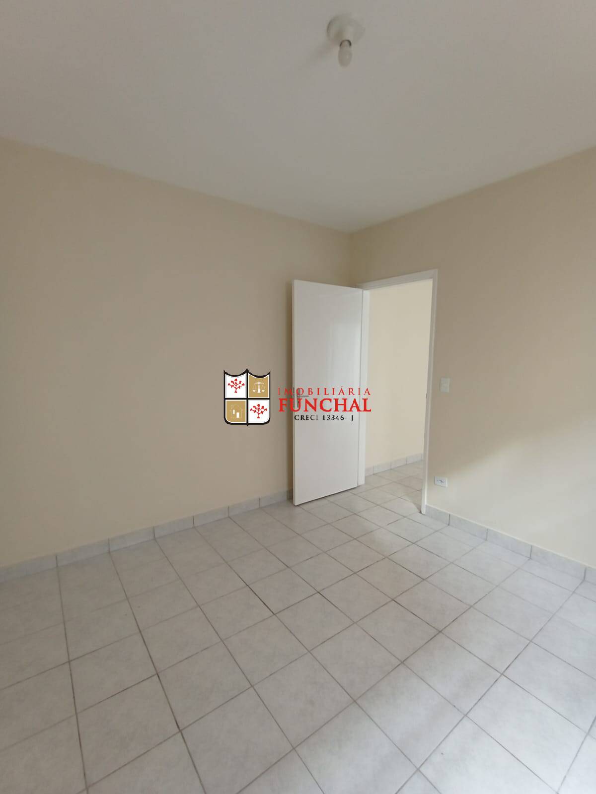 Casa para alugar com 1 quarto, 50m² - Foto 6